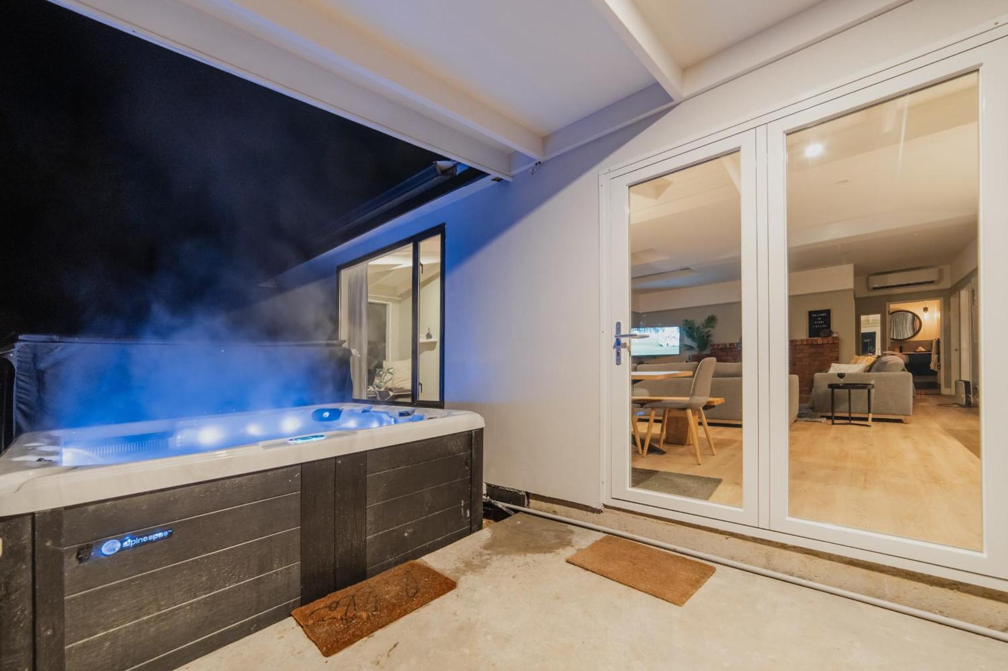 Galaxy 3Br Modern Home With Fireplace Outdoor Spa Lake Tekapo Exterior photo